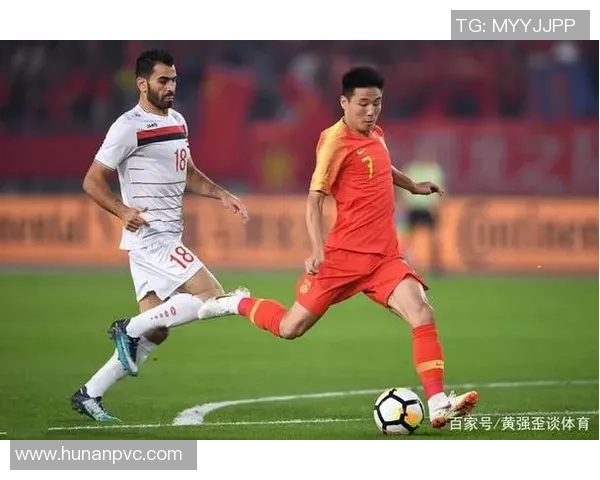 深圳足球队强势崛起荣登足球状态排行榜第二名引发关注